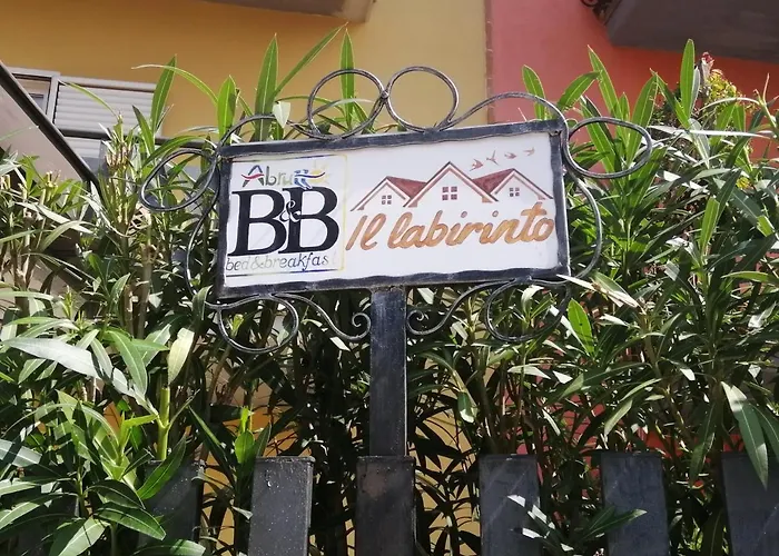 Il Labirinto Oda ve Kahvaltı Sulmona